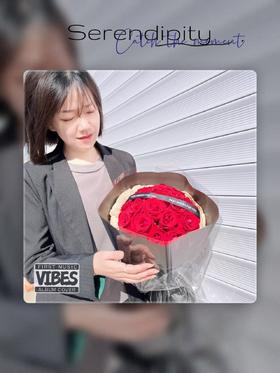 21朵红玫瑰花束