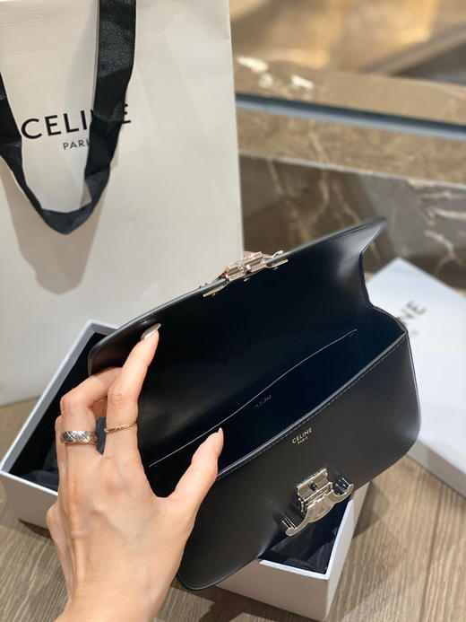 凯旋门链条腋下包黑银 商品图7