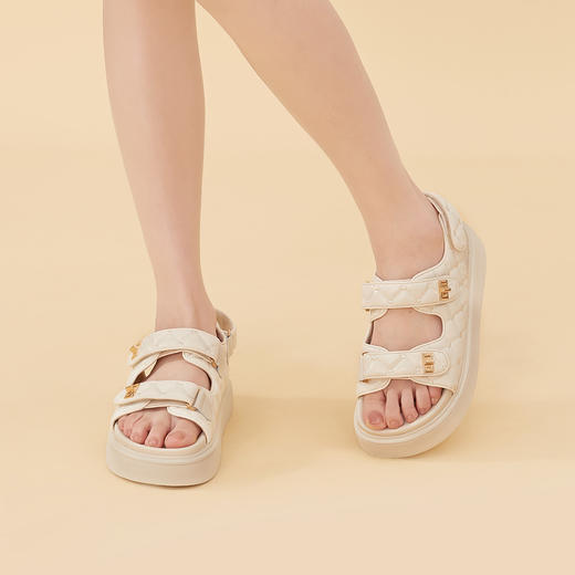 Safiya/索菲娅2023夏季新品小香风魔术贴休闲外穿松糕厚底罗马鞋 SF32115028 商品图12