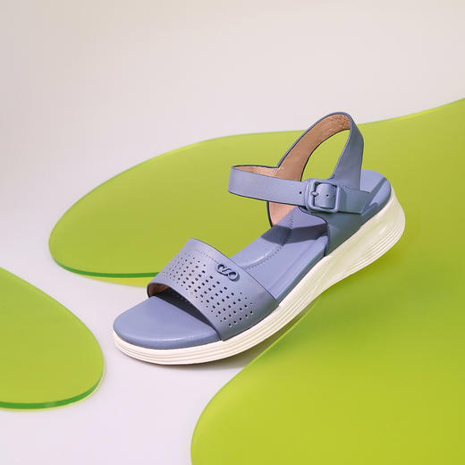 Safiya/索菲娅2023夏季新品妈妈鞋舒适真皮轻便一字带防滑坡跟厚底凉鞋SF32115037 商品图9