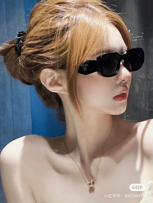 𝐩𝐫𝐚𝐝.𝐚 墨镜🕶️ 商品图0