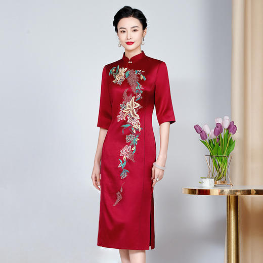 MLY醋酸缎改良妈妈岳母婚宴立领旗袍礼服过膝显瘦气质喜婆婆礼服 商品图0