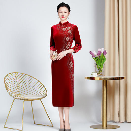 MLY-60971新款立领改良金丝绒旗袍喜婆婆婚宴连衣裙 商品图3