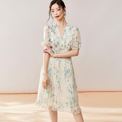 剩S/M 芳外【法式茶歇碎花裙】2025夏季新款V领百褶连衣裙 商品图6