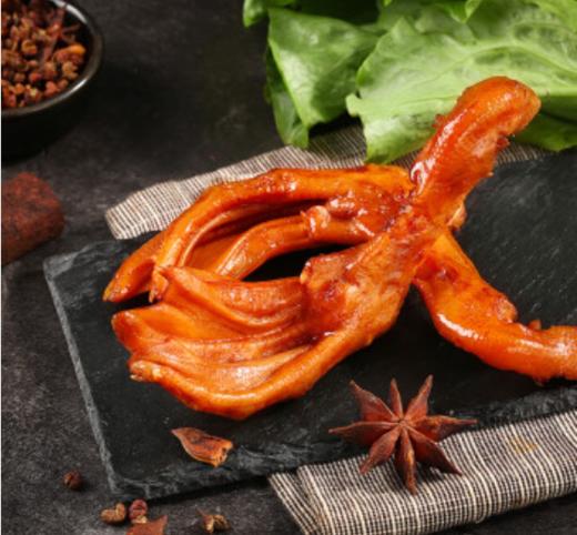 百草味 零食大礼包休闲小吃宿舍夜宵鸭脖鸭翅鸭掌 卤味荤素集结690g 商品图2