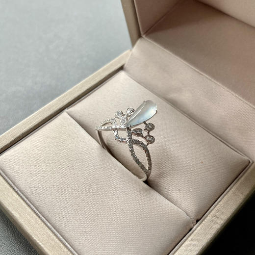 玻璃种翡翠皇冠戒指18k白金钻石镶嵌 商品图3