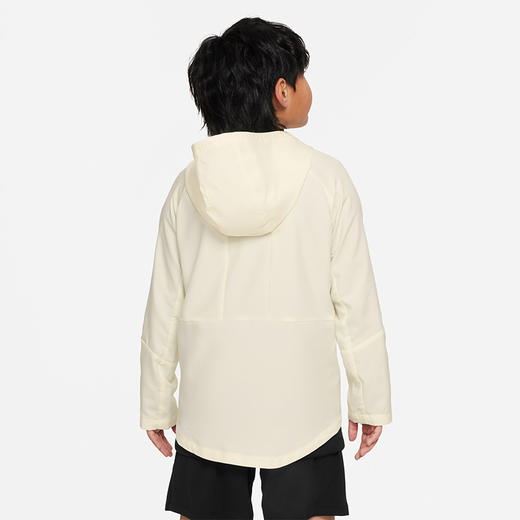 Nike Dri-FIT 大童（男孩）梭织防晒训练夹克 DO7095 商品图1