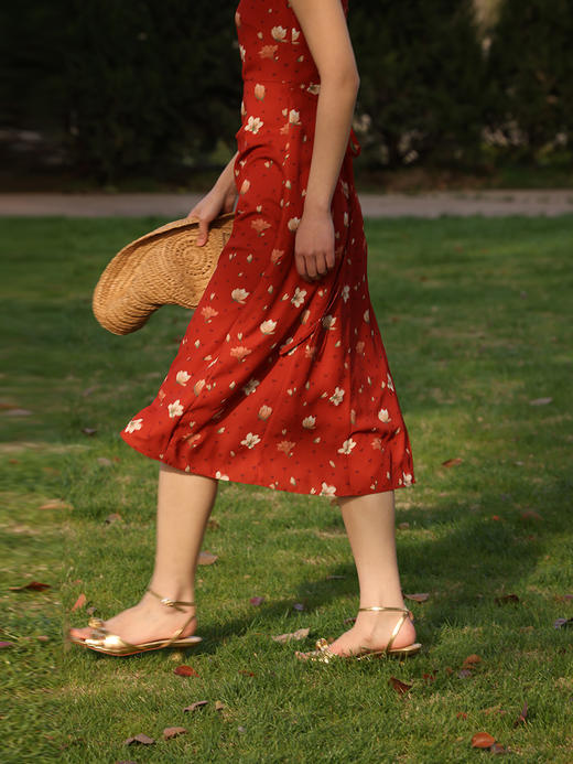 HeyDress原创玉兰花吊带连衣裙女夏季法式碎花收腰设计感浪漫裙子 商品图1