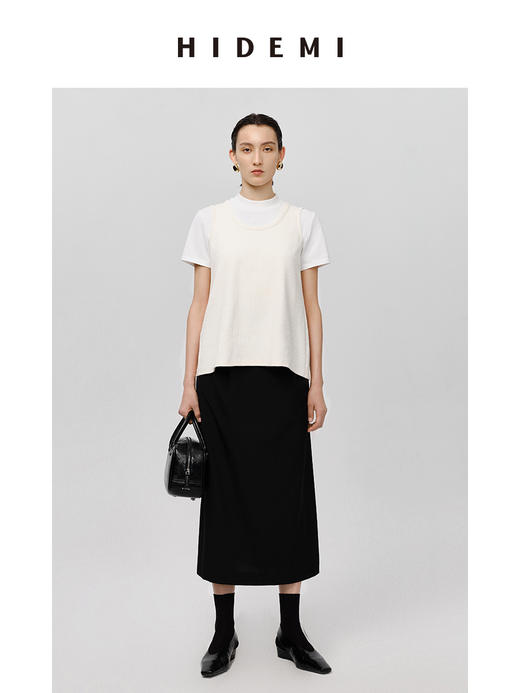 HIDEMI 自然棉系列高密竖条针织U型领背心 米白色/蓝灰色 商品图1