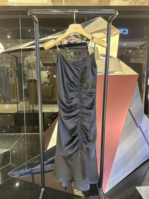 缎面抽褶吊带连衣裙 商品图0