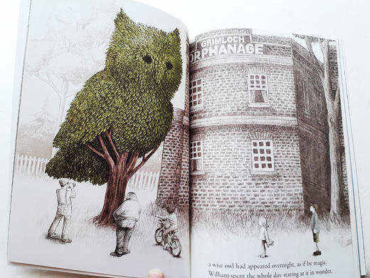 午夜园丁 英文原版 The Night Gardener 暗夜园丁 英文版儿童幻想故事绘本 范氏兄弟 Terry Fan Eric Fan 英文版进口原版英语书籍 商品图1