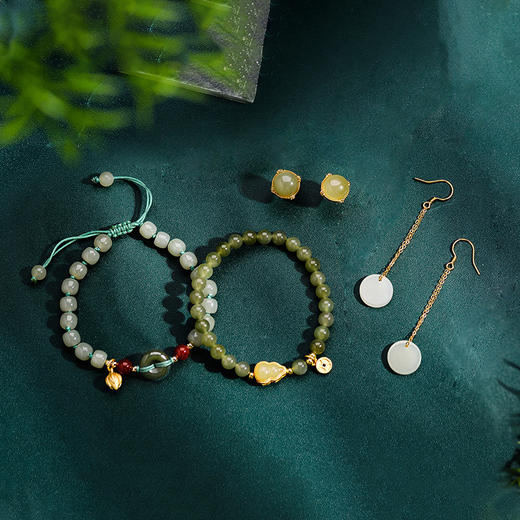 晴水和田玉精美配饰 商品图1