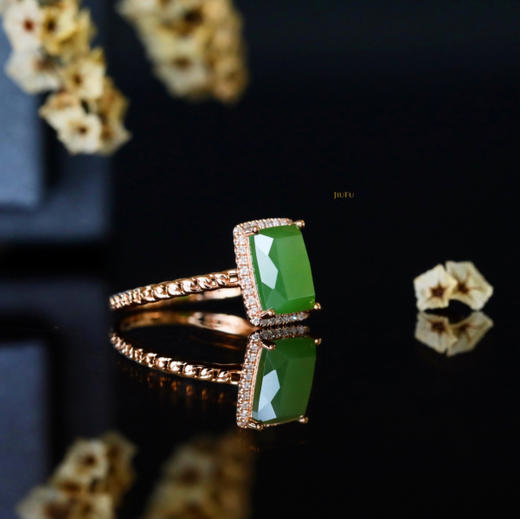18K玫瑰金和田玉（碧玉）满钻方戒/切割方牌7*9mm/苹果绿 商品图4