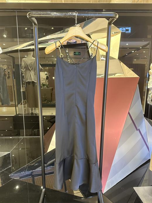 缎面抽褶吊带连衣裙 商品图1