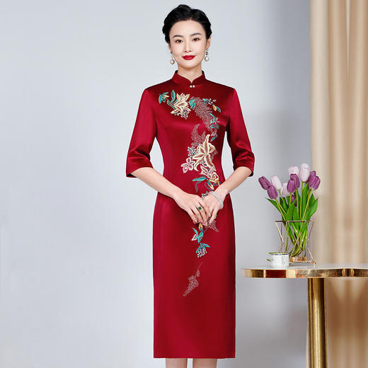 MLY醋酸缎改良妈妈岳母婚宴立领旗袍礼服过膝显瘦气质喜婆婆礼服 商品图3