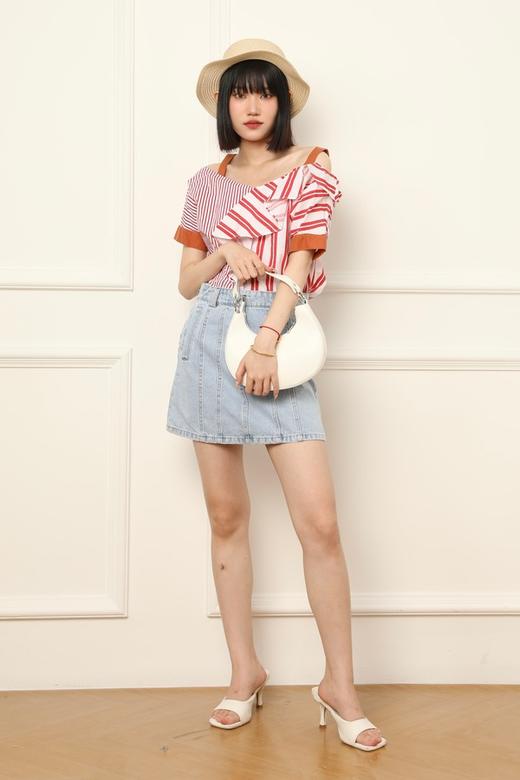 ROSEHOO 拼接条纹荷叶边饰挖肩上衣 2507 商品图2