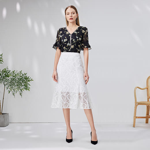 EITIE爱特爱复古法式优雅印花V领直筒短袖雪纺上衣显瘦夏季新款B13126 商品图3