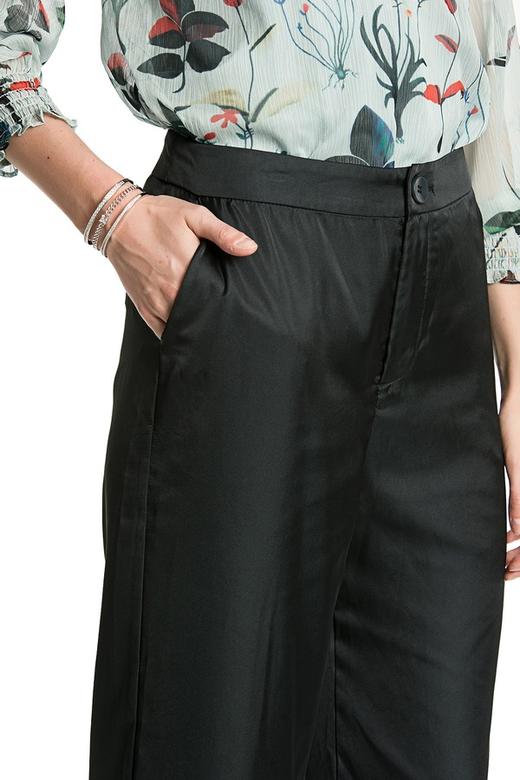 YI ZHUO一琢 黑色轻薄直筒九分裤 2531 商品图4