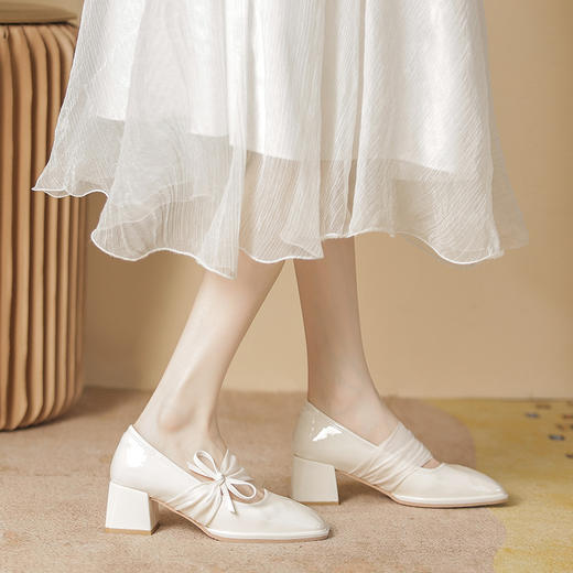 「两款配色！玛丽珍鞋」2023年春夏季新款方头粗跟蝴蝶结高跟鞋女漆皮浅口单鞋女 商品图3