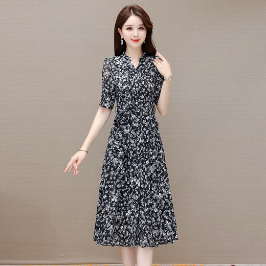 QYM 2B23028-1-L印花简约修身时尚雪纺裙V领休闲连衣裙 商品图1