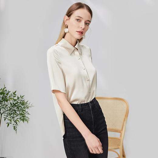 EITIE爱特爱宽松直筒显瘦通勤垂坠短袖衬衫简约百搭夏新款B13130 商品图2