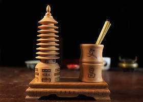 桃木文昌塔笔筒，天然桃木