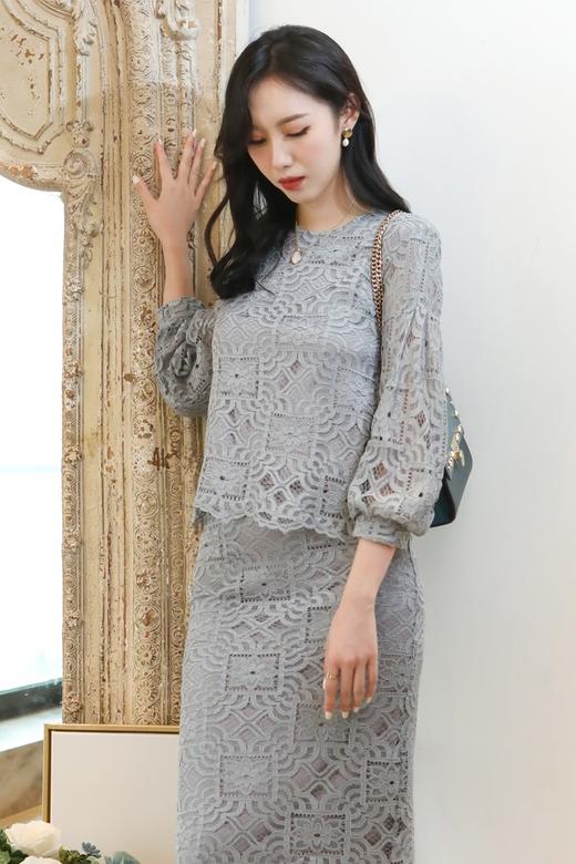 YI ZHUO一琢 灰色钩花镂空上衣 2526 商品图0