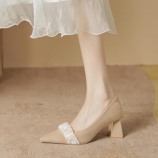 「两款配色！法式小香风」高跟单鞋女2023年新款法式温柔复古中粗跟尖头浅口小香风鞋子 商品图2