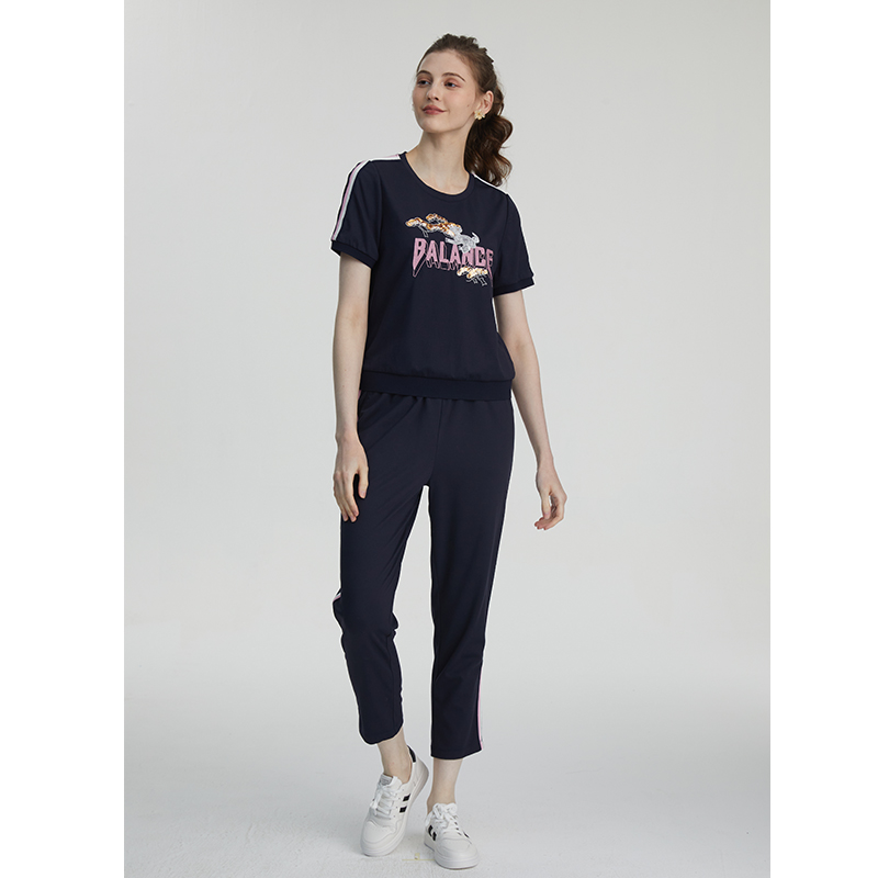 司歌休闲运动圆领套头衫上衣T871199