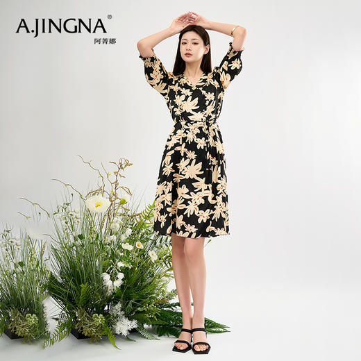 【积分兑换】阿菁娜交叠V领印花连衣裙A28C212050 商品图1