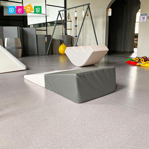 感统训练大斜坡器材平衡木斜坡垫折叠跳箱软体幼儿园体操前手翻垫 商品图2