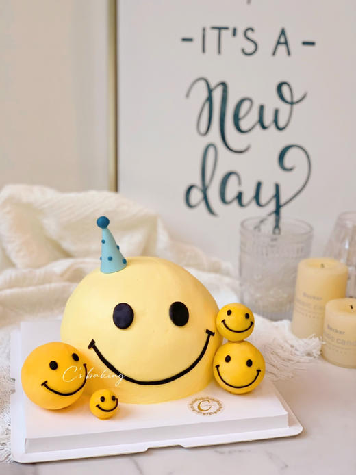 Be Happy微笑/笑脸 忌廉蛋糕【半翻糖蛋糕需提前2天预订】（默认自提，收费配送请联系客服） 商品图1
