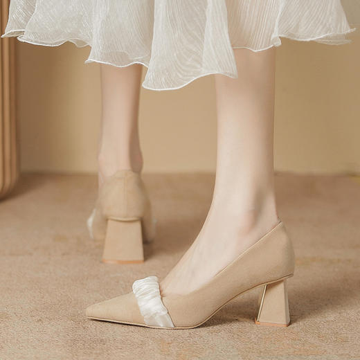 「两款配色！法式小香风」高跟单鞋女2023年新款法式温柔复古中粗跟尖头浅口小香风鞋子 商品图1