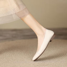 ZHR单鞋女2023春季新款V型浅口显瘦通勤时尚平底鞋软底一脚蹬女鞋