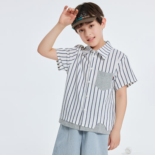 【抄底价清仓】龙之涵简约气质款短袖衬衣 三次高温水洗全棉 免熨烫 随意穿 休闲百搭 尺码100-170 男童条纹拼接短袖衬衣 商品图3