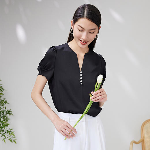 EITIE爱特爱夏季新款时尚大方舒适显瘦通勤衬衫女7009709 商品图2