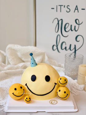 Be Happy微笑/笑脸 忌廉蛋糕【半翻糖蛋糕需提前2天预订】（默认自提，收费配送请联系客服）