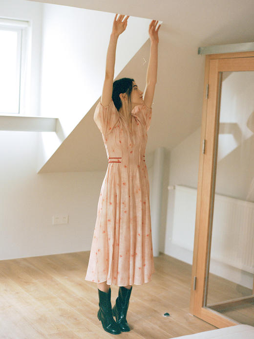 Even Vintage | 丝质光泽 法式V领泡泡袖粉红印花连衣裙女小个子 商品图2