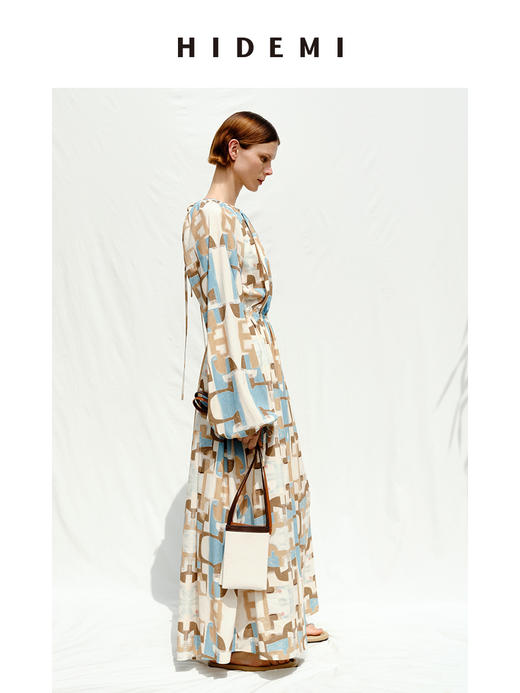 HIDEMI 抽象油画印花缎面露背系带设计感灯笼袖连衣裙 商品图2