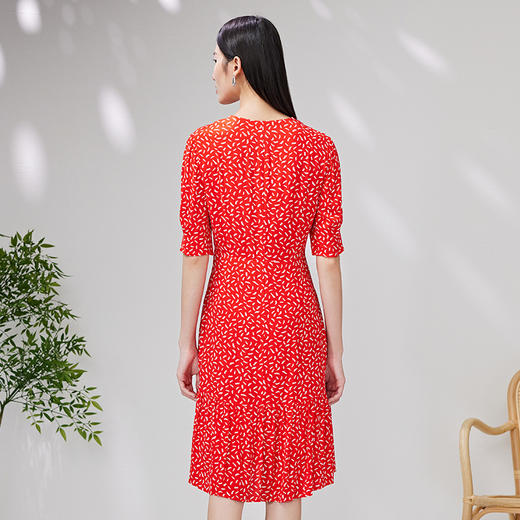 EITIE爱特爱夏季新款修身显瘦优雅V领印花连衣裙7007742 商品图4