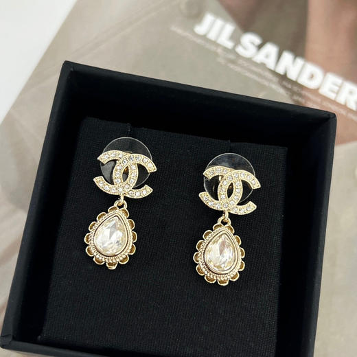 CHANEL香奈儿双c水滴状耳钉耳环 商品图4