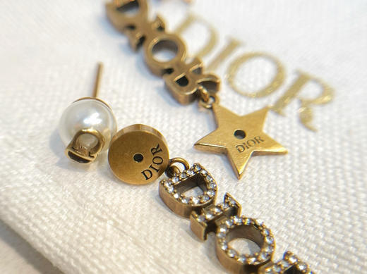 DIOR迪奥珍珠耳钉耳环 商品图4
