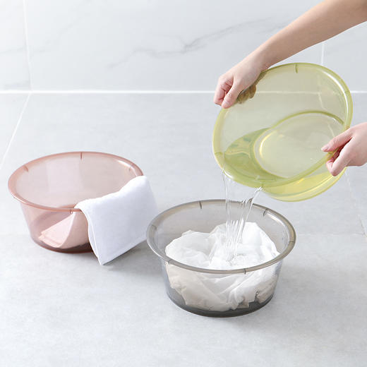 「9.9元包邮！两色可选」透明塑料脸盆 圆形透明居家日用洗脸洗脚盆简约学生宿舍洗衣脸盆清洁工具 商品图1