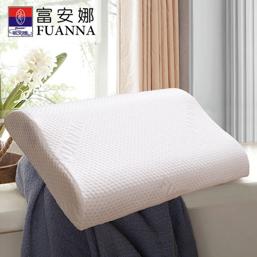 富安娜 典雅泰国进口乳胶枕 商品图1