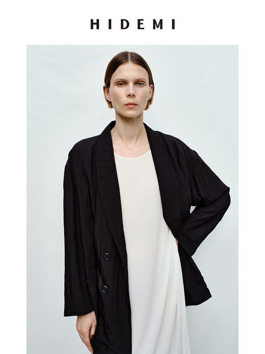 HIDEMI 清透艺术感微褶皱双排扣超薄西装外套 黄油色/黑色 商品图7