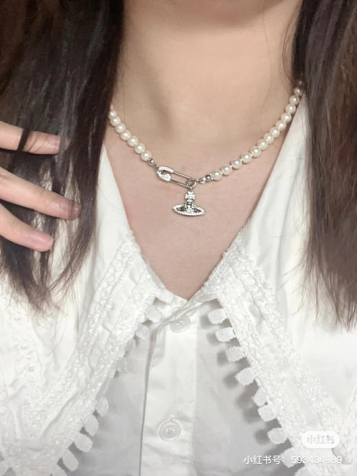 Vivienne Westwood 西太后 
珍珠别针项链 商品图1