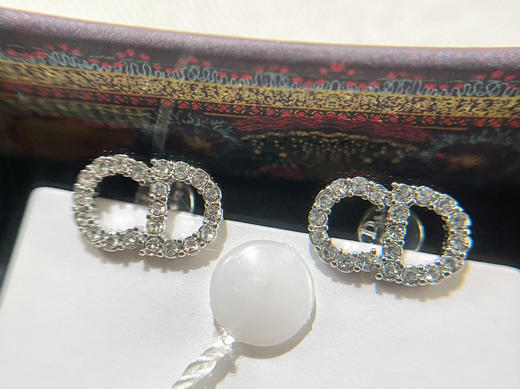 DIOR迪奥CD满钻耳钉耳环 商品图6