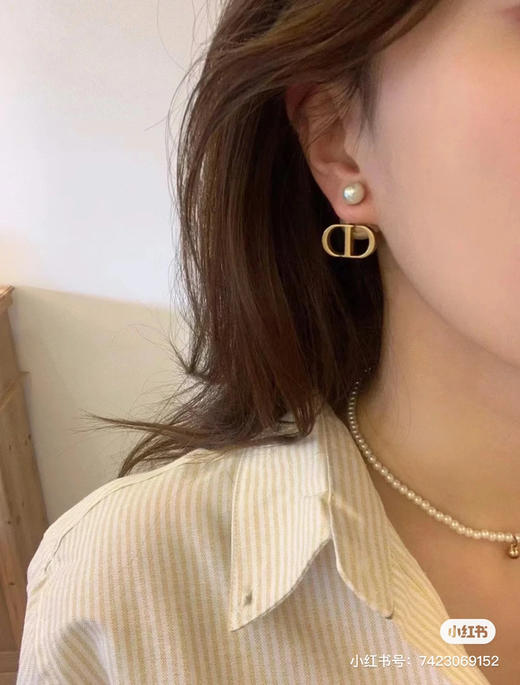 DIOR迪奥大小珍珠CD耳钉耳环 商品图3