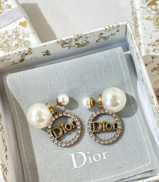 DIOR迪奥大小珍珠字母耳钉耳环 商品图6