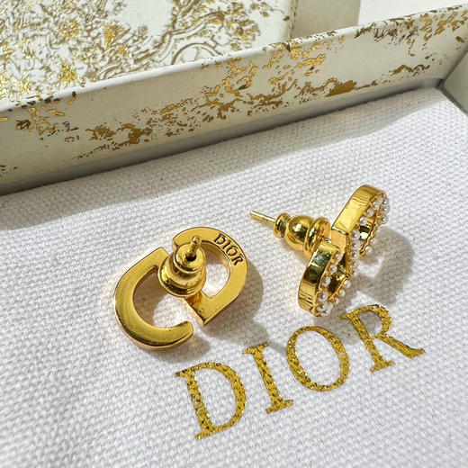 DIOR迪奥CD珍珠耳钉耳环 商品图8